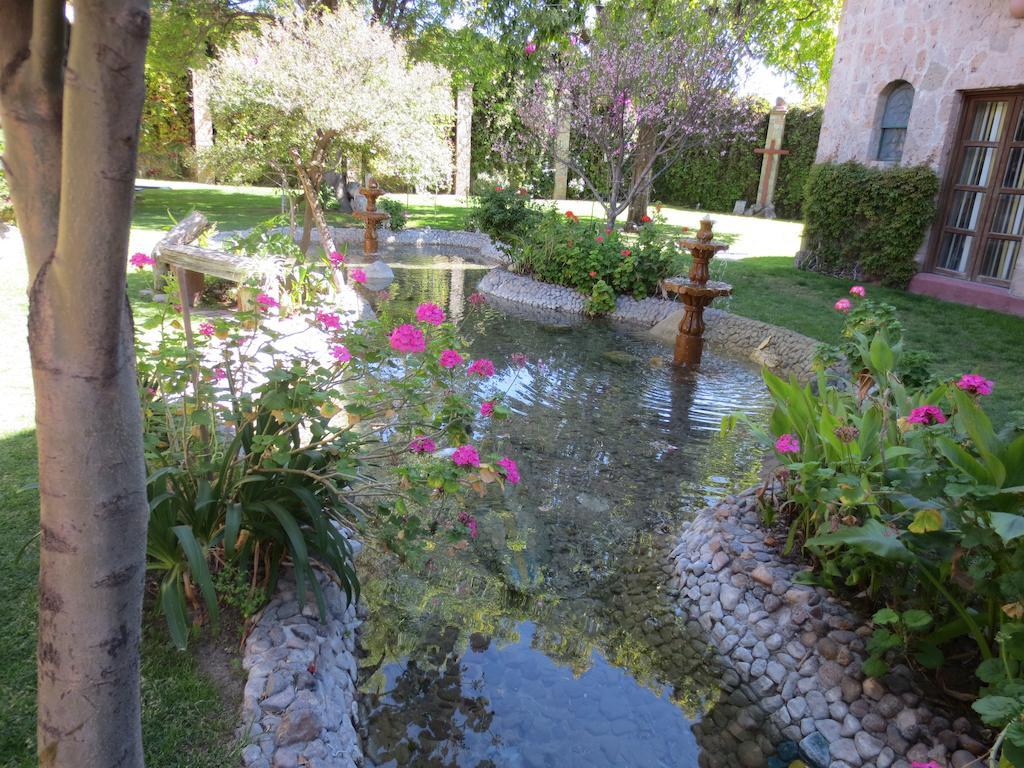 Gran Hotel Hacienda De La Noria Aguascalientes Exterior foto The gardens at the center